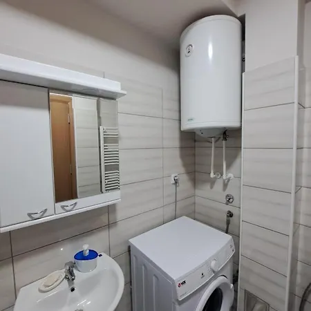 Apartman Vranje アパート *